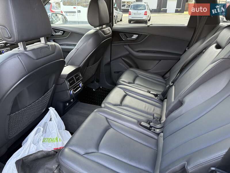 Позашляховик / Кросовер Audi Q7 2018 в Львові