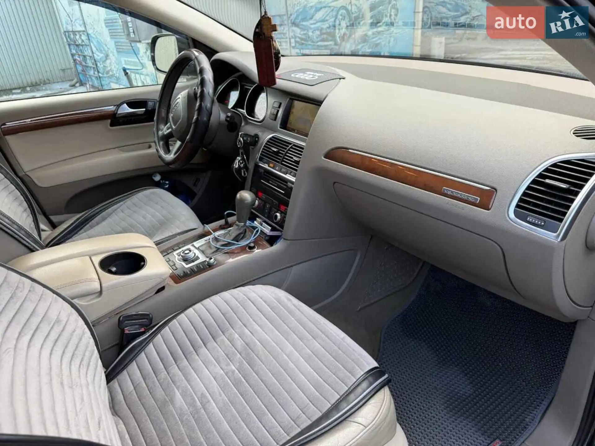 2011 Audi Q7 - мініатюра 2
