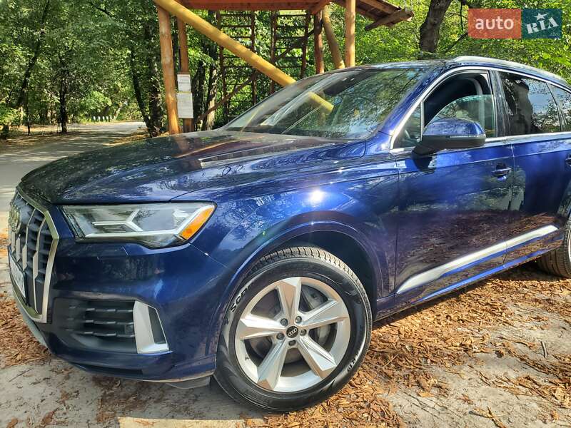 Позашляховик / Кросовер Audi Q7 2022 в Києві