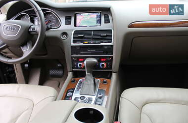 Внедорожник / Кроссовер Audi Q7 2014 в 