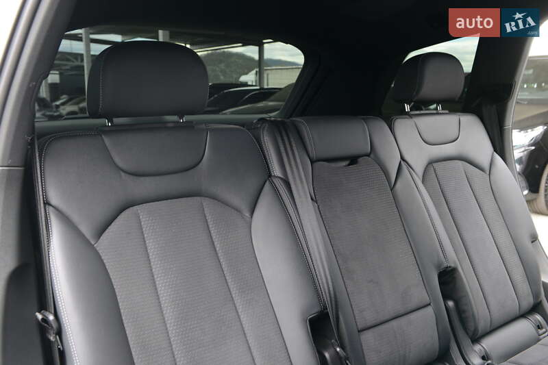 Внедорожник / Кроссовер Audi Q7 2022 в Мукачево