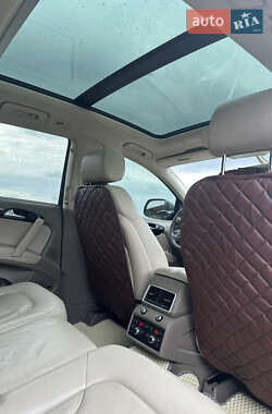 Внедорожник / Кроссовер Audi Q7 2011 в 