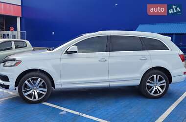 Внедорожник / Кроссовер Audi Q7 2012 в 