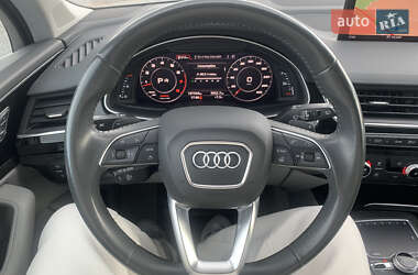 Внедорожник / Кроссовер Audi Q7 2018 в 