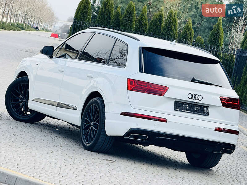 Audi Q7 2016