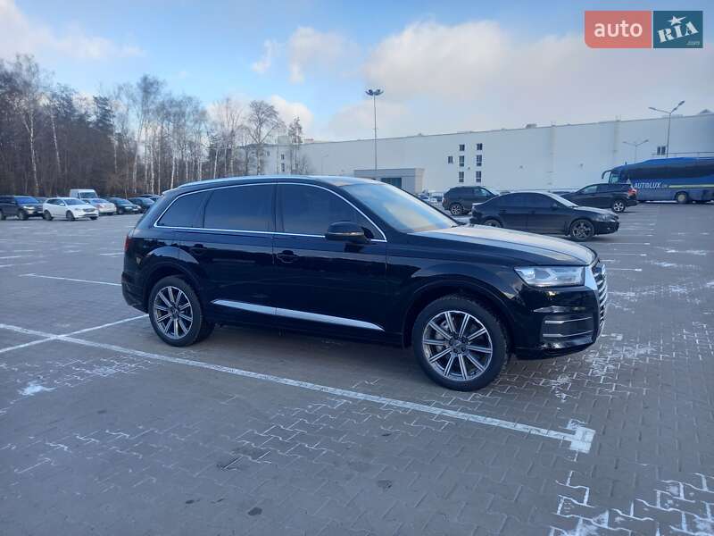 Внедорожник / Кроссовер Audi Q7 2019 в Чернигове