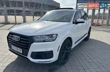 Внедорожник / Кроссовер Audi Q7 2018 в 