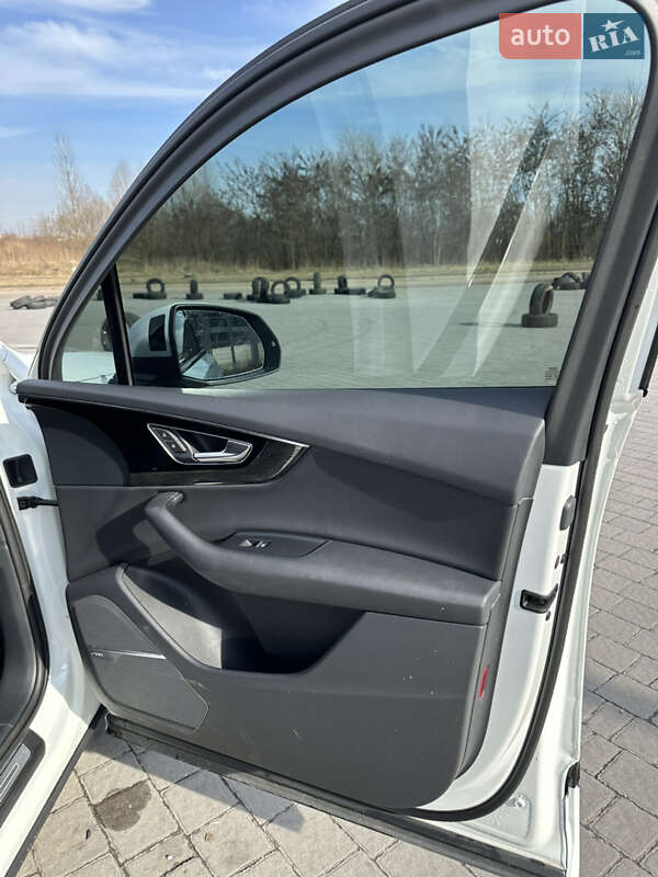 Внедорожник / Кроссовер Audi Q7 2018 в Львове