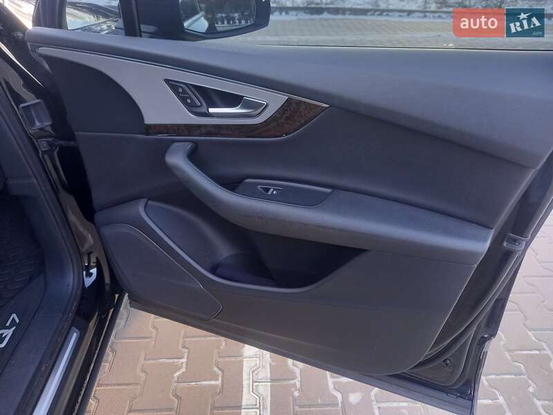 Внедорожник / Кроссовер Audi Q7 2019 в Чернигове