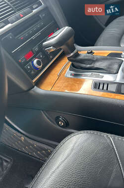 Внедорожник / Кроссовер Audi Q7 2007 в 