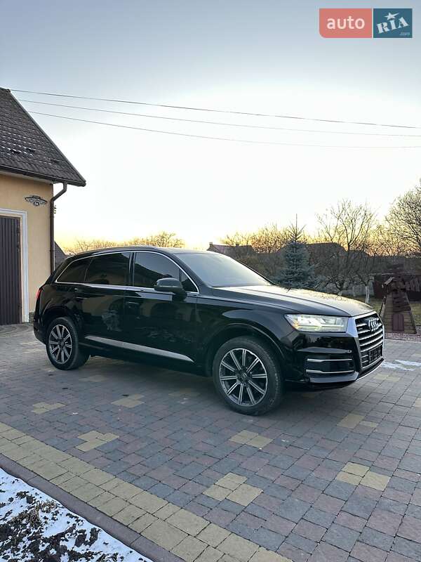 Позашляховик / Кросовер Audi Q7 2016 в Івано-Франківську