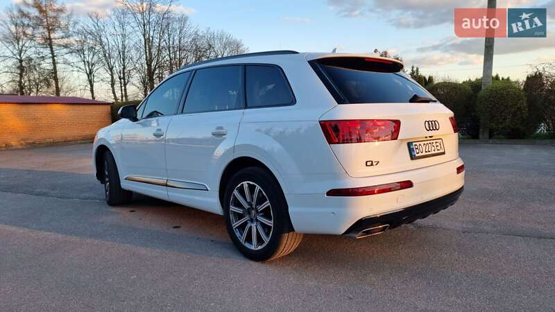 Позашляховик / Кросовер Audi Q7 2018 в Тернополі