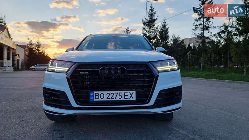 Позашляховик / Кросовер Audi Q7 2018 в Тернополі