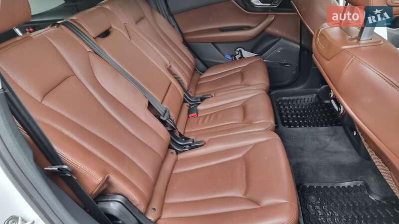 Позашляховик / Кросовер Audi Q7 2018 в Тернополі