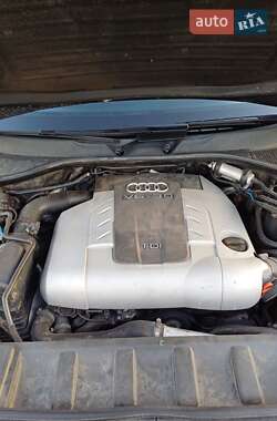 Внедорожник / Кроссовер Audi Q7 2009 в 