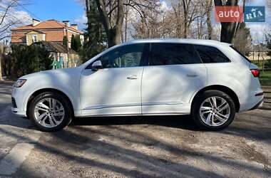 Внедорожник / Кроссовер Audi Q7 2020 в 