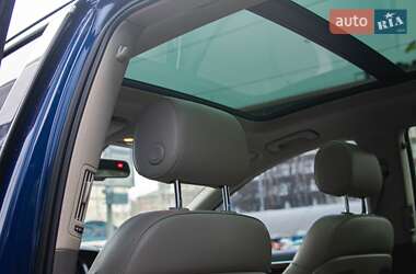 Позашляховик / Кросовер Audi Q7 2014 в 