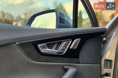 Внедорожник / Кроссовер Audi Q7 2017 в 