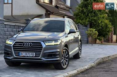Внедорожник / Кроссовер Audi Q7 2017 в 