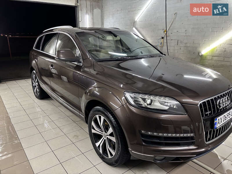 Внедорожник / Кроссовер Audi Q7 2012 в Харькове