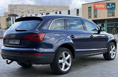Внедорожник / Кроссовер Audi Q7 2012 в 