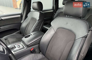Внедорожник / Кроссовер Audi Q7 2012 в 