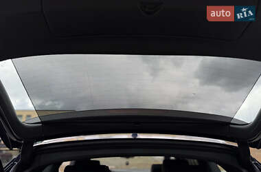 Внедорожник / Кроссовер Audi Q7 2012 в 