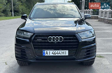 Внедорожник / Кроссовер Audi Q7 2015 в 