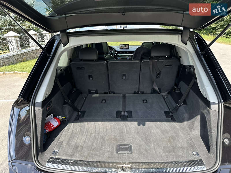 Позашляховик / Кросовер Audi Q7 2015 в Києві фото 18 Позашляховик / Кросовер Audi Q7 2015 в Києві