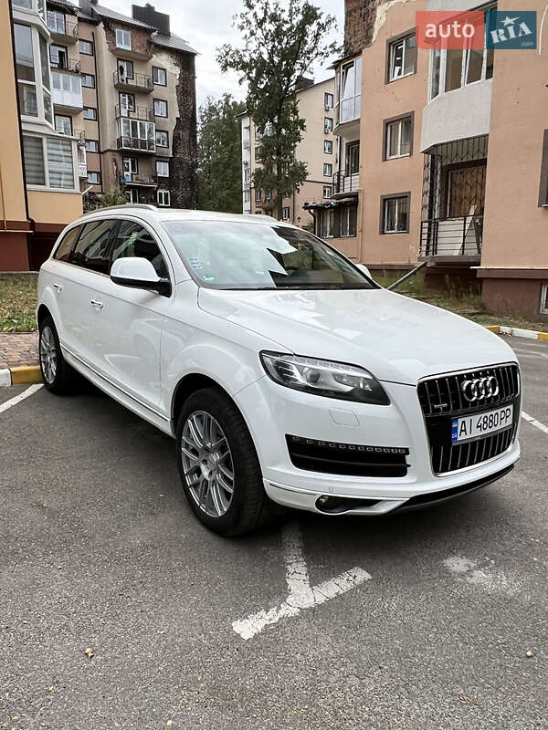 Позашляховик / Кросовер Audi Q7 2014 в Ірпені