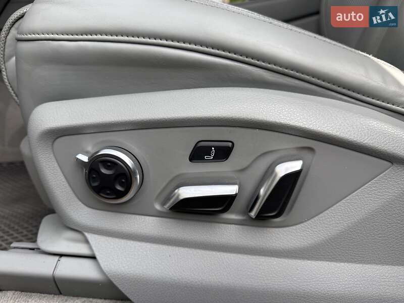 Внедорожник / Кроссовер Audi Q7 2017 в Киеве