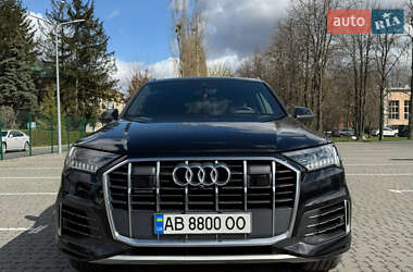 Внедорожник / Кроссовер Audi Q7 2020 в 