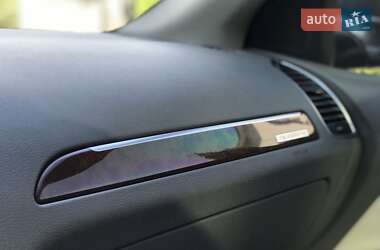 Внедорожник / Кроссовер Audi Q7 2010 в 