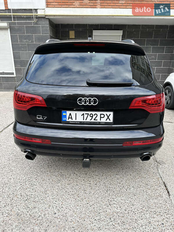 Внедорожник / Кроссовер Audi Q7 2013 в Киеве