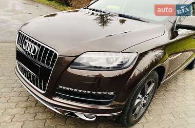 Внедорожник / Кроссовер Audi Q7 2012 в 
