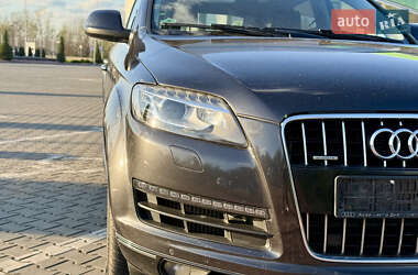 Внедорожник / Кроссовер Audi Q7 2014 в 