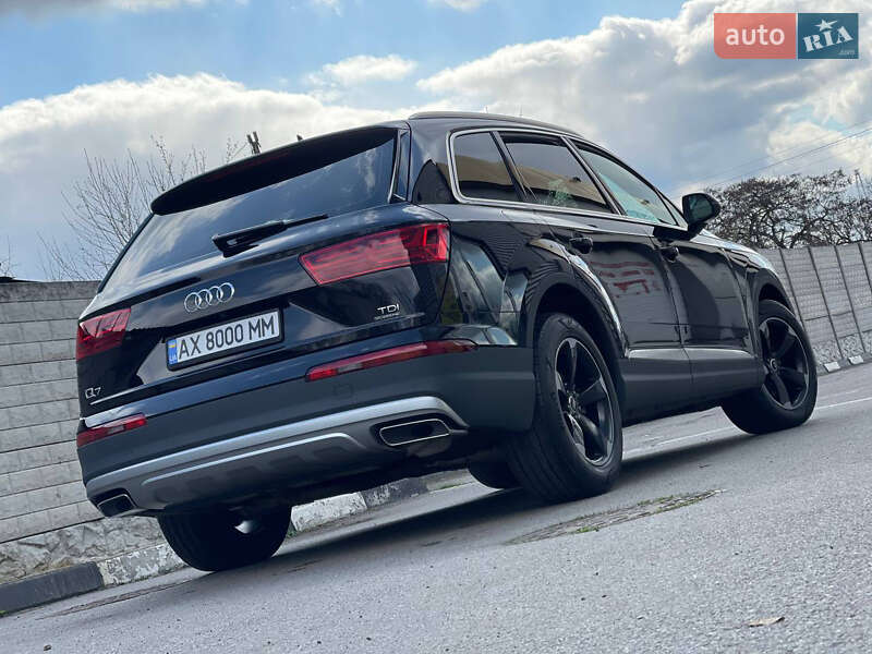 Внедорожник / Кроссовер Audi Q7 2018 в Харькове