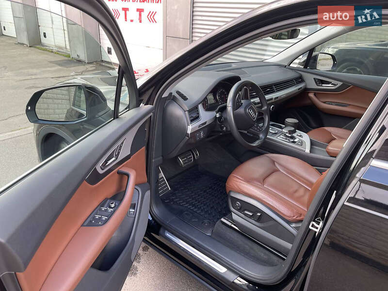 Внедорожник / Кроссовер Audi Q7 2018 в Харькове