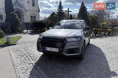 Внедорожник / Кроссовер Audi Q7 2016 в 