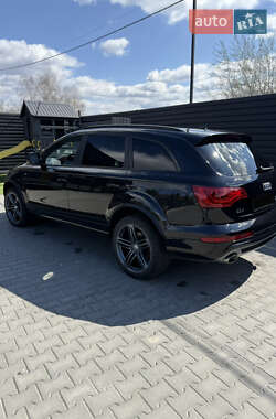 Внедорожник / Кроссовер Audi Q7 2012 в 