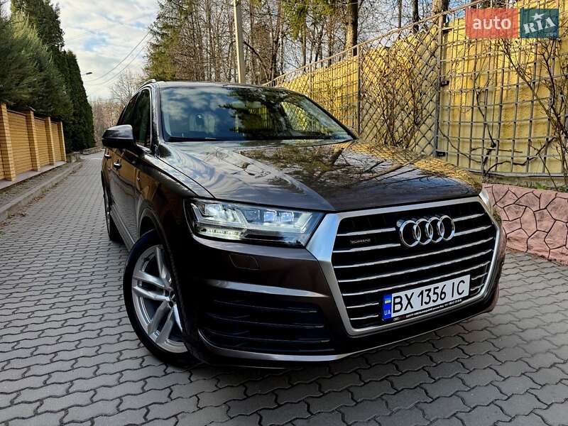 Внедорожник / Кроссовер Audi Q7 2016 в Хмельницком