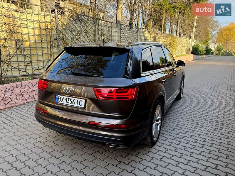 Внедорожник / Кроссовер Audi Q7 2016 в Хмельницком
