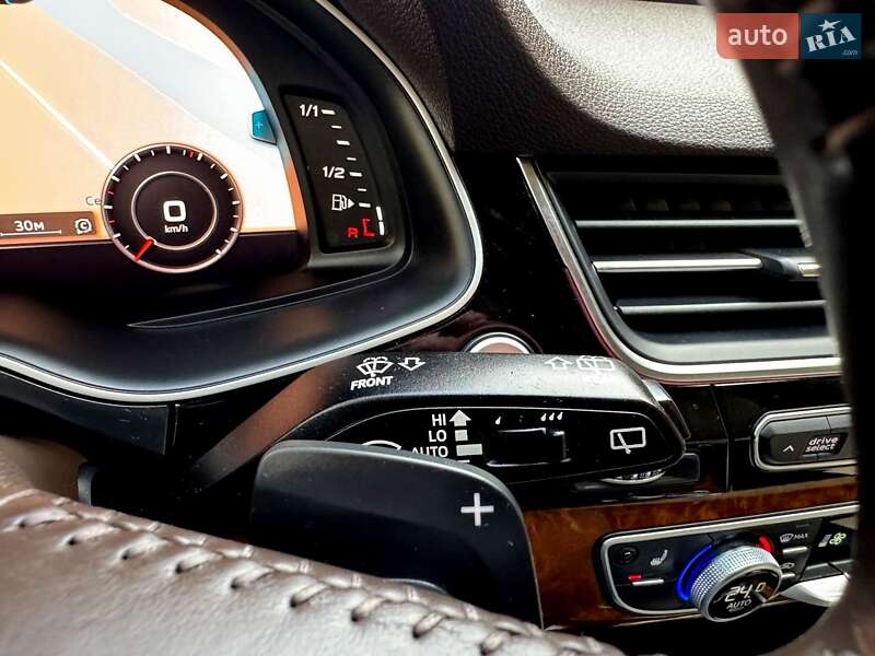 Внедорожник / Кроссовер Audi Q7 2016 в Хмельницком