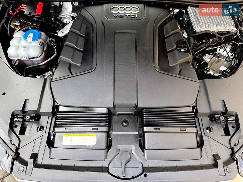 Внедорожник / Кроссовер Audi Q7 2016 в Хмельницком