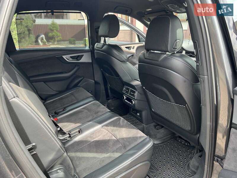 Внедорожник / Кроссовер Audi Q7 2018 в Виннице