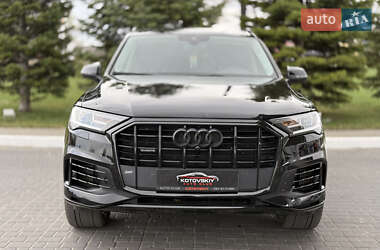 Внедорожник / Кроссовер Audi Q7 2020 в 