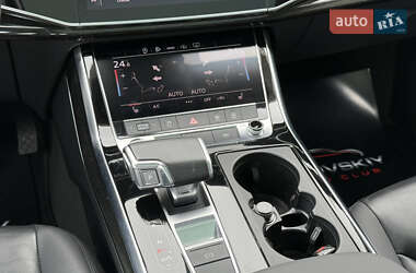 Внедорожник / Кроссовер Audi Q7 2020 в 