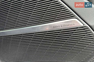Внедорожник / Кроссовер Audi Q7 2020 в 