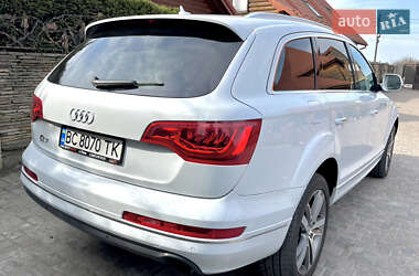 Позашляховик / Кросовер Audi Q7 2012 в 