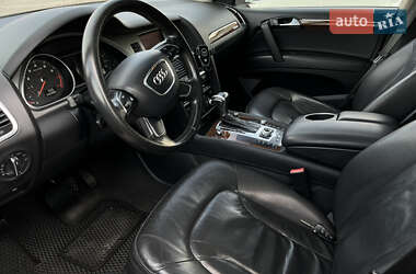 Позашляховик / Кросовер Audi Q7 2012 в 